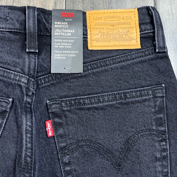 Levis NWT Ribcage Boot Jeans Black Lake - Picture 7 of 13